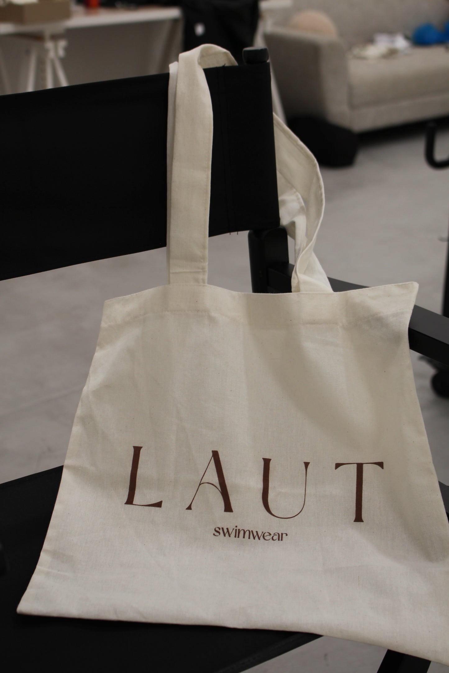Laut Tote Bag